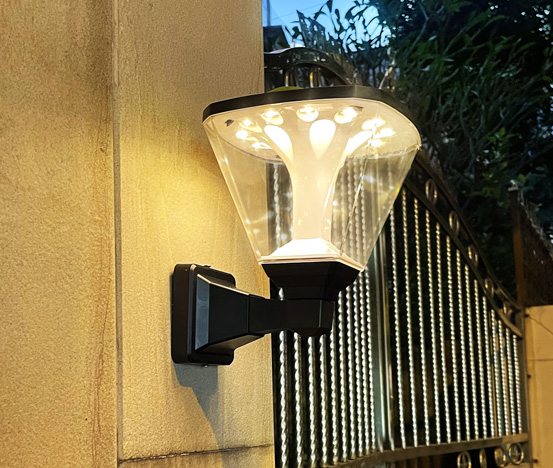 Светодиодный настенный светильник
